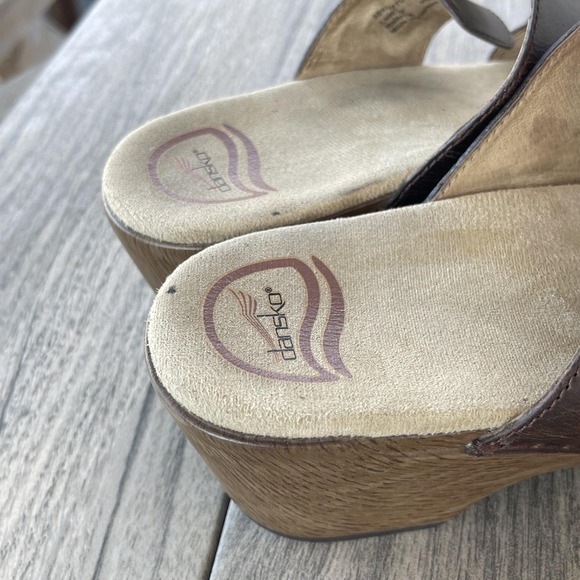 Dansko Sophie Sandals Women 8.5 39 Brown Leather Wedge Buckle Strap Slide Shoes - Picture 10 of 14